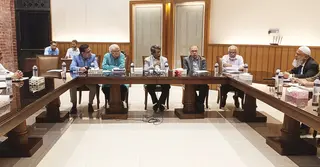 জুলাই শহিদ পরিবারের সঙ্গে ঐকমত্য কমিশনের বৈঠক অনুষ্ঠিত